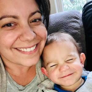 Meet your Posher, Stephania